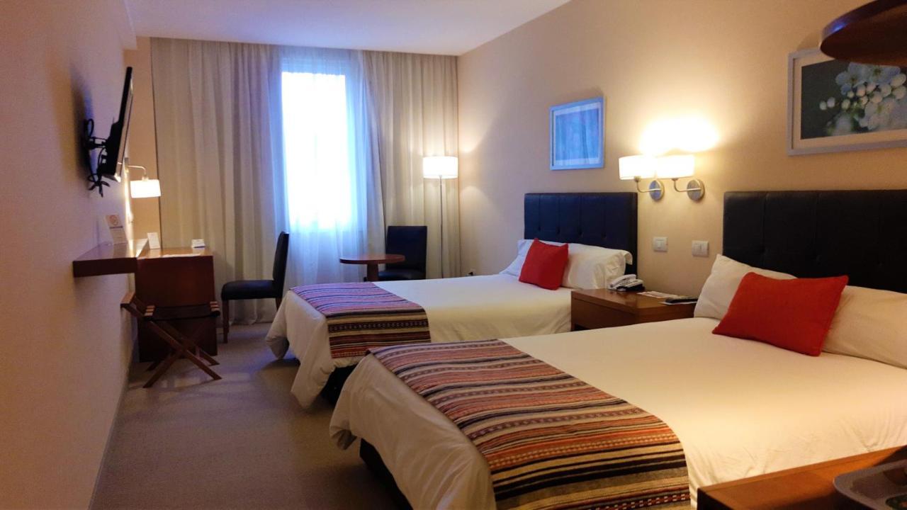 Howard Johnson Hotel Yerba Buena Eksteriør bilde
