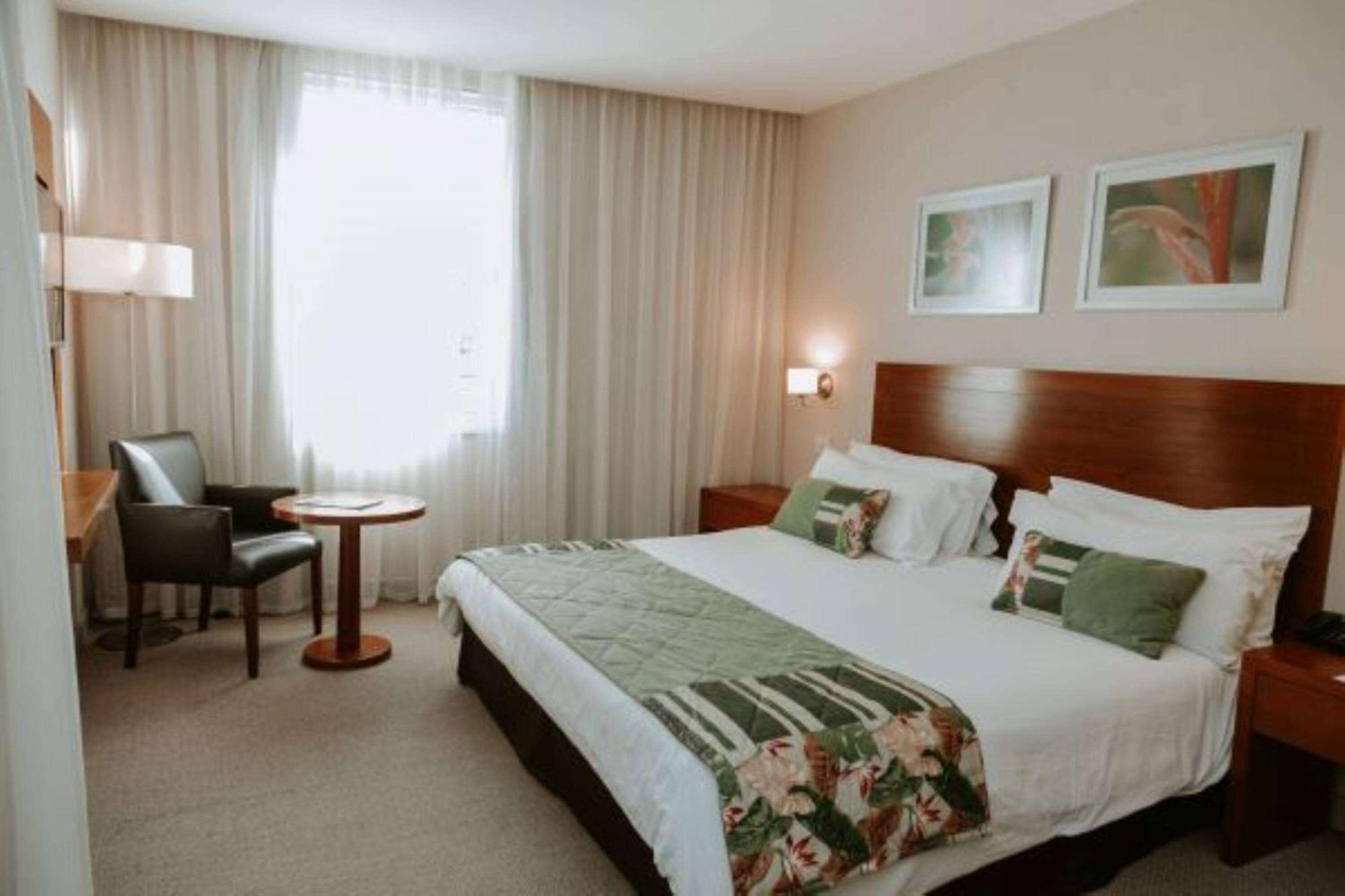 Howard Johnson Hotel Yerba Buena Eksteriør bilde
