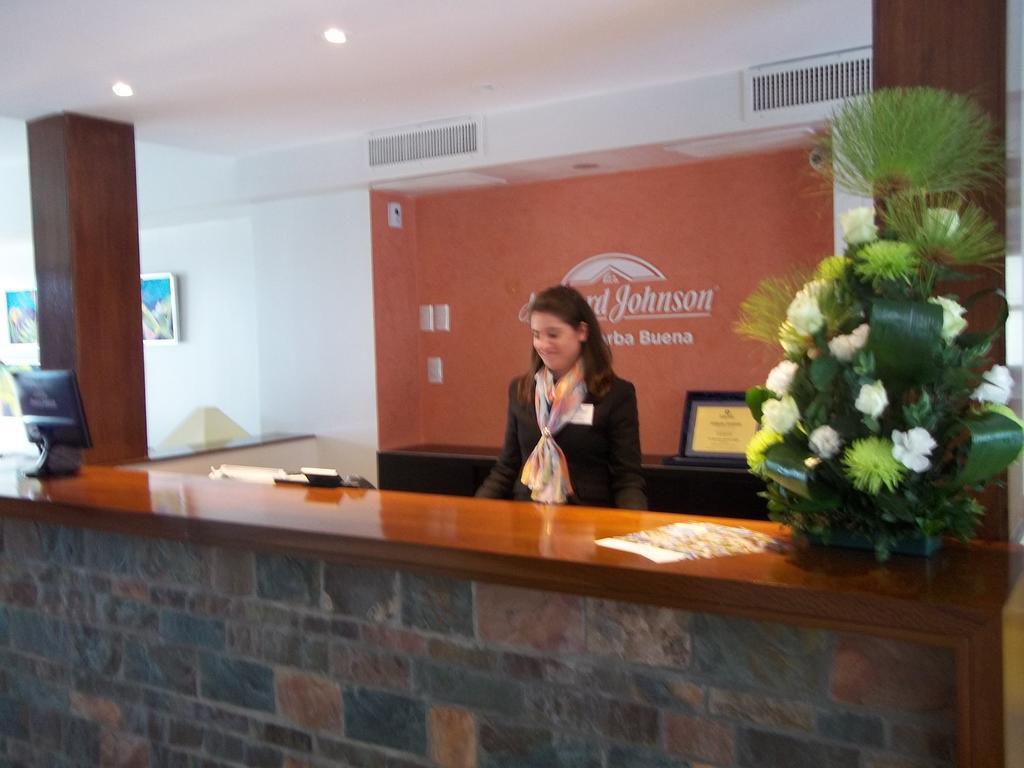 Howard Johnson Hotel Yerba Buena Eksteriør bilde