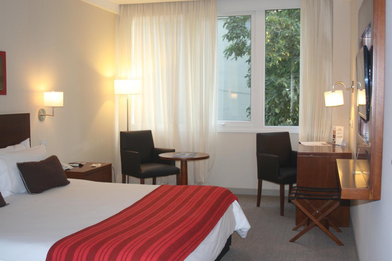 Howard Johnson Hotel Yerba Buena Eksteriør bilde